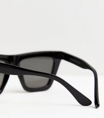 Black retro cat eye 2024 sunglasses