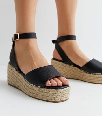 Bayley Wedge Sandal at Joie