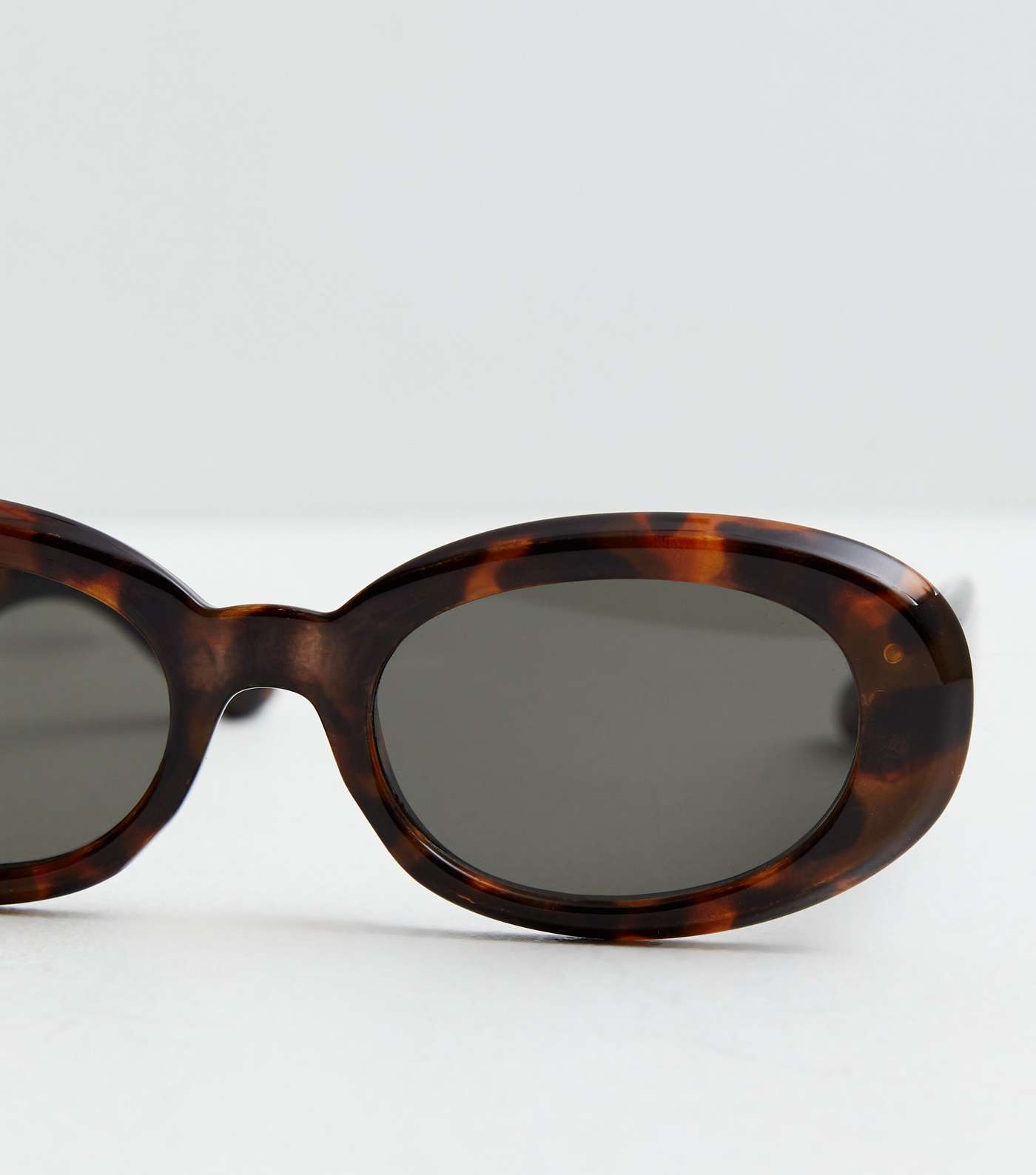 Dark Brown Tortoiseshell Effect Oval Sunglasses Image 3