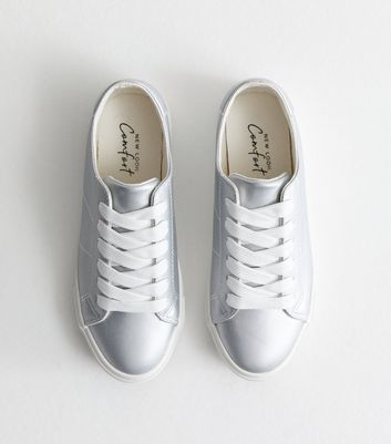 Silver orders trainers new look