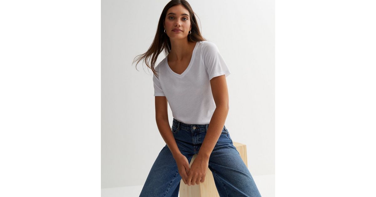 White V-Neck Embroidered Shirt For Fashion Mix-And-Match