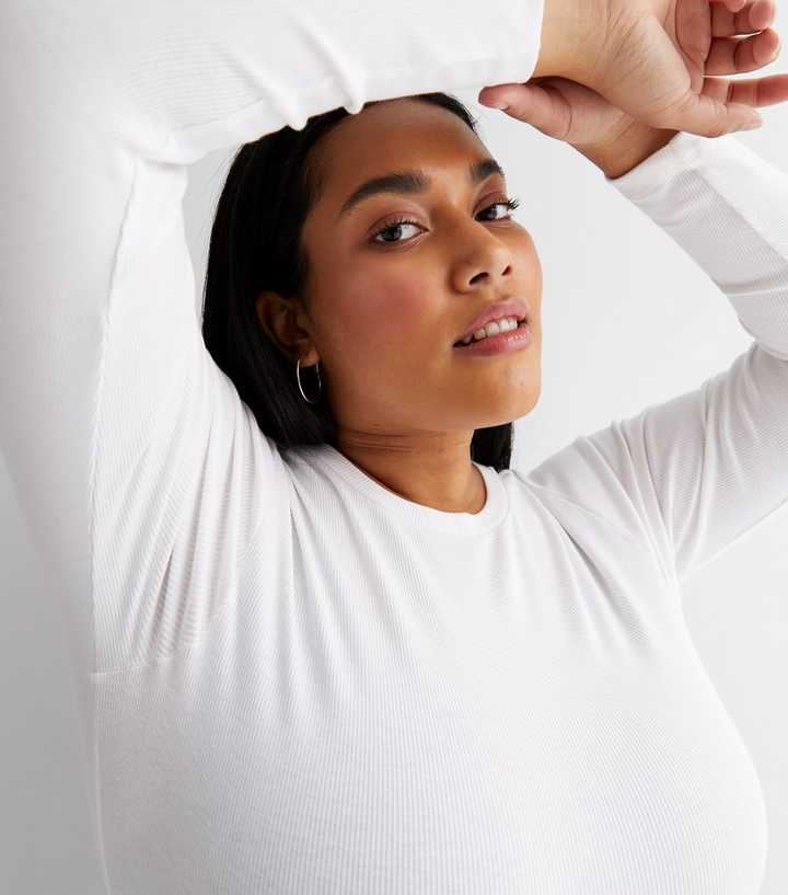 https://media3.newlookassets.com/i/newlook/853394610/womens/clothing/tops/curves-white-ribbed-jersey-crew-neck-bodysuit.jpg?strip=true&qlt=50&w=720