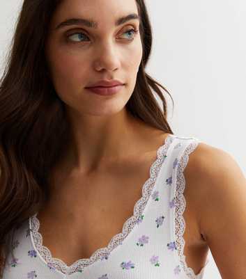 White Floral Ribbed Lace Trim Vest