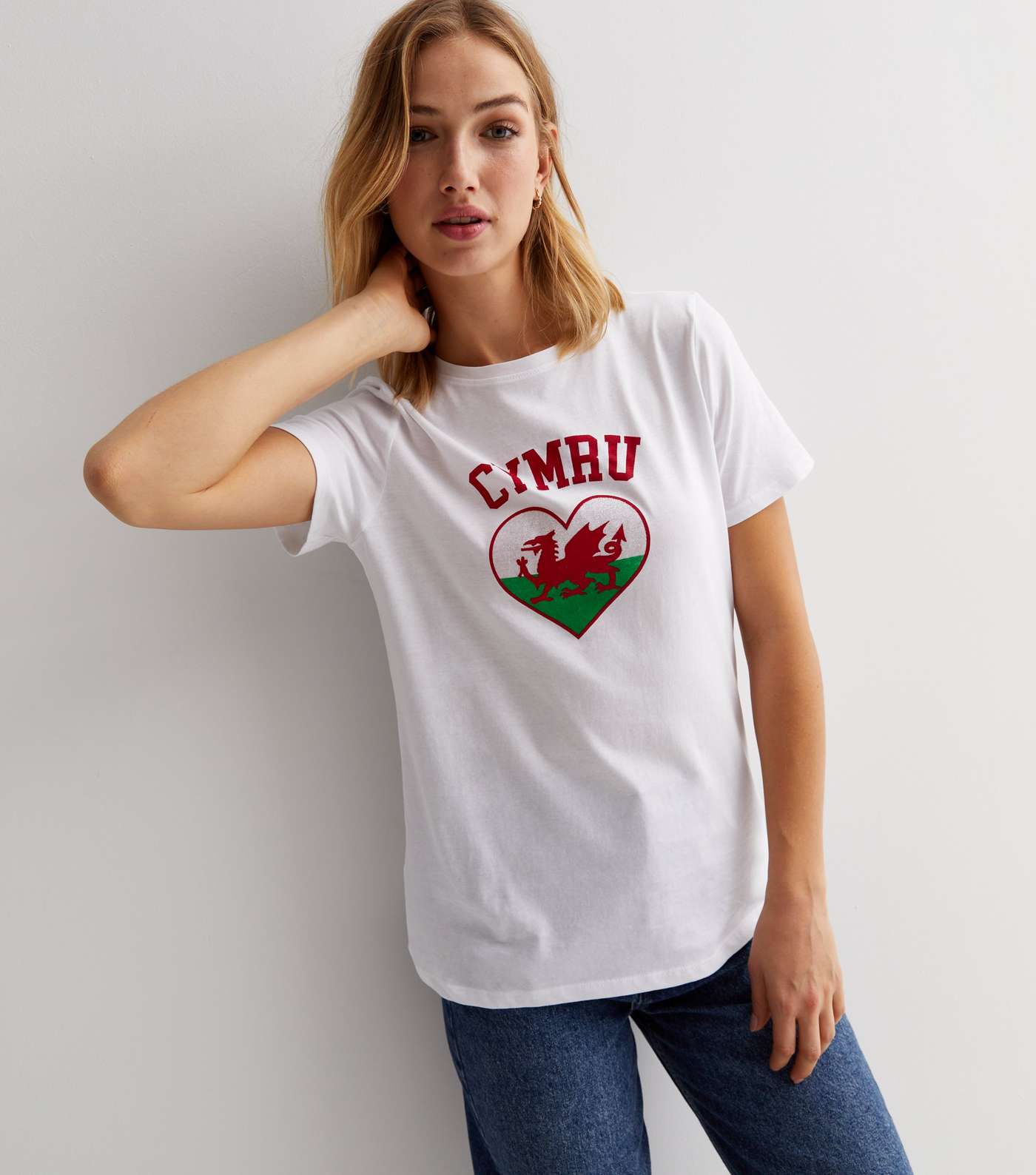 White Wales Heart Print Football Logo T-Shirt Image 3