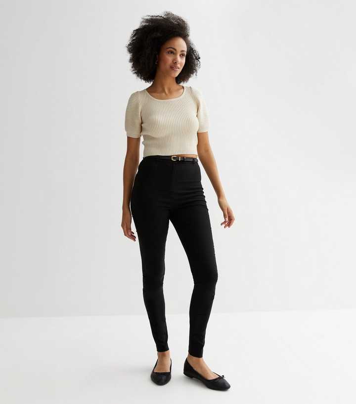 https://media3.newlookassets.com/i/newlook/854213201/womens/clothing/trousers/tall-black-stretch-belted-skinny-trousers.jpg?strip=true&qlt=50&w=720