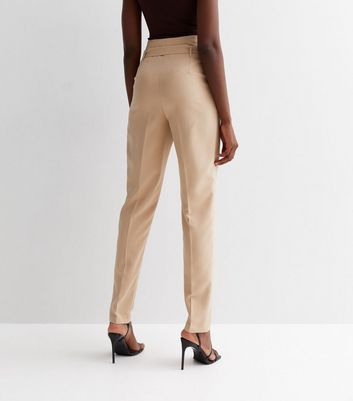 Paperbag peg store trousers