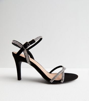 Women Wide Fit Criss Cross Ankle Strap Sandals, Chunky Heeled Elegant  Sandals | SHEIN ASIA