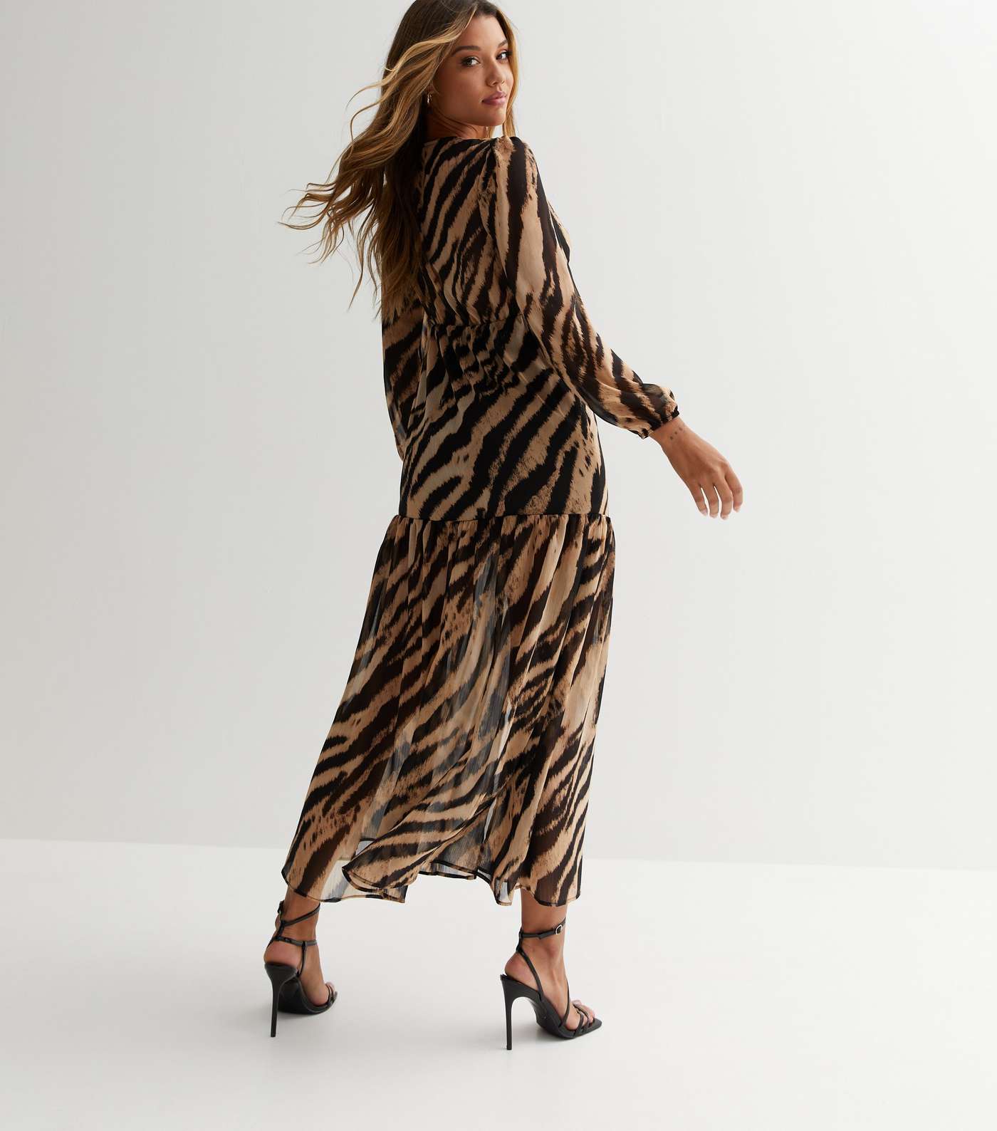 Brown Tiger Print Chiffon Puff Sleeve Maxi Dress Image 4