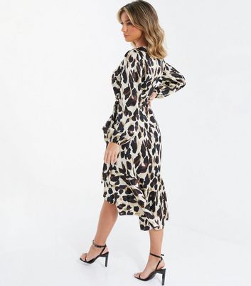 Quiz belt detail hot sale printed midi dress