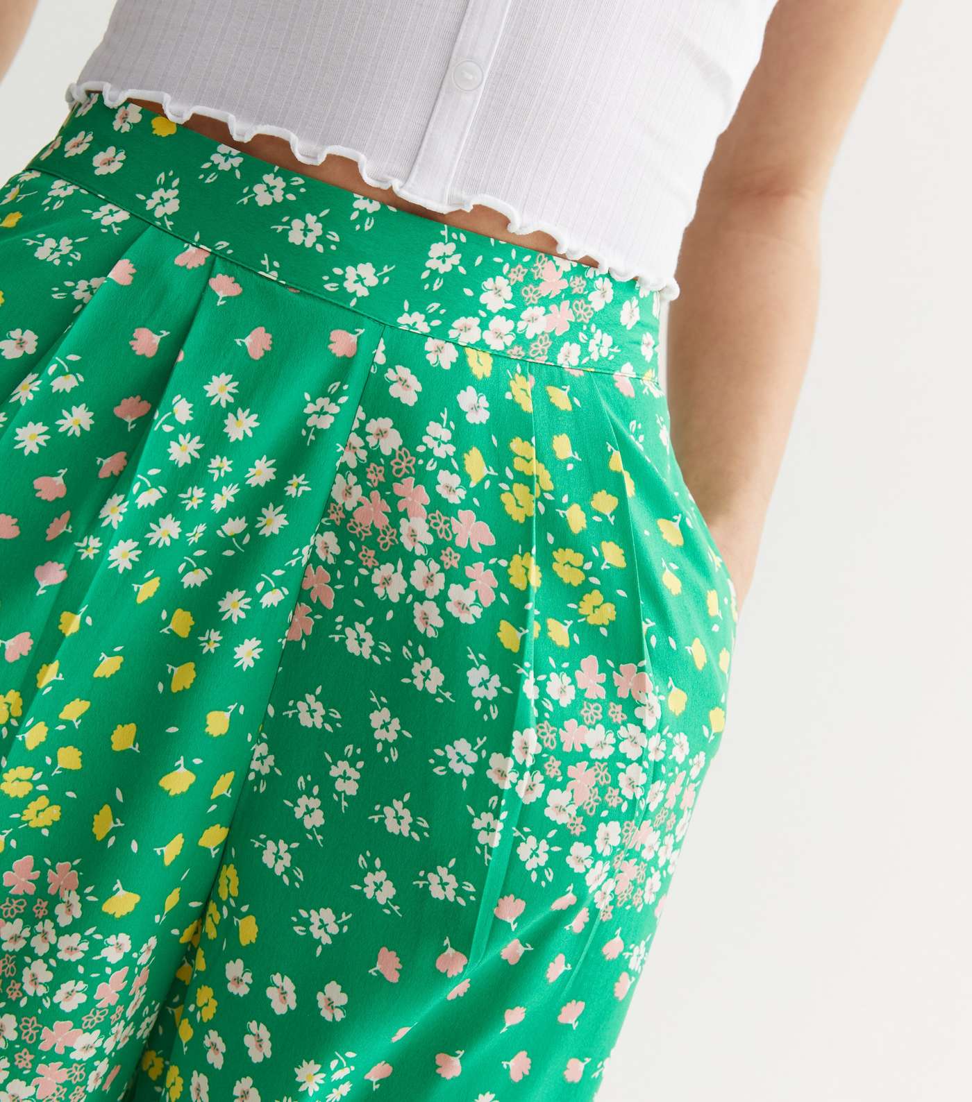 Green Floral Wide Leg Crop Trousers Image 3