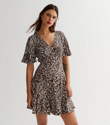 Brown Leopard Print V Neck Short Sleeve Mini Dress New Look