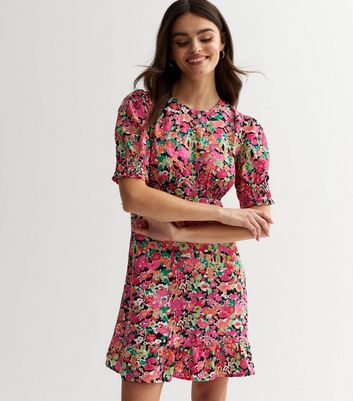 Pink floral outlet puff sleeve dress