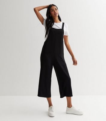 Black Wide Leg Crop Dungaree Jumpsuit New Look