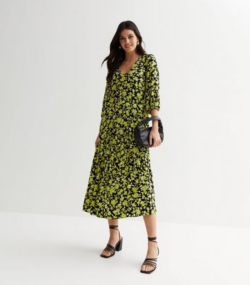 Green Floral 3/4 Puff Sleeve Tiered Midi Smock Dress | New Look