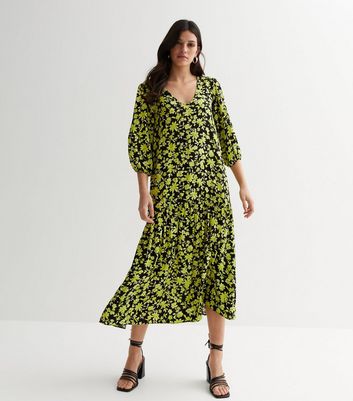 Green Floral 3/4 Puff Sleeve Tiered Midi Smock Dress New Look