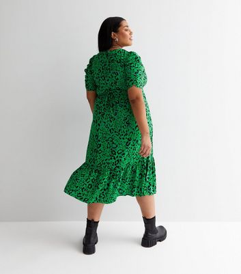 Curves Green Leopard Print Tie Back Tiered Midi Dress New Look