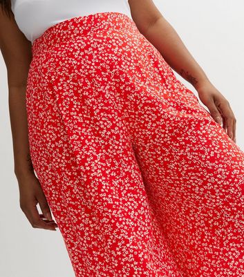 Red Ditsy Floral Wide Leg Crop Trousers  New Look