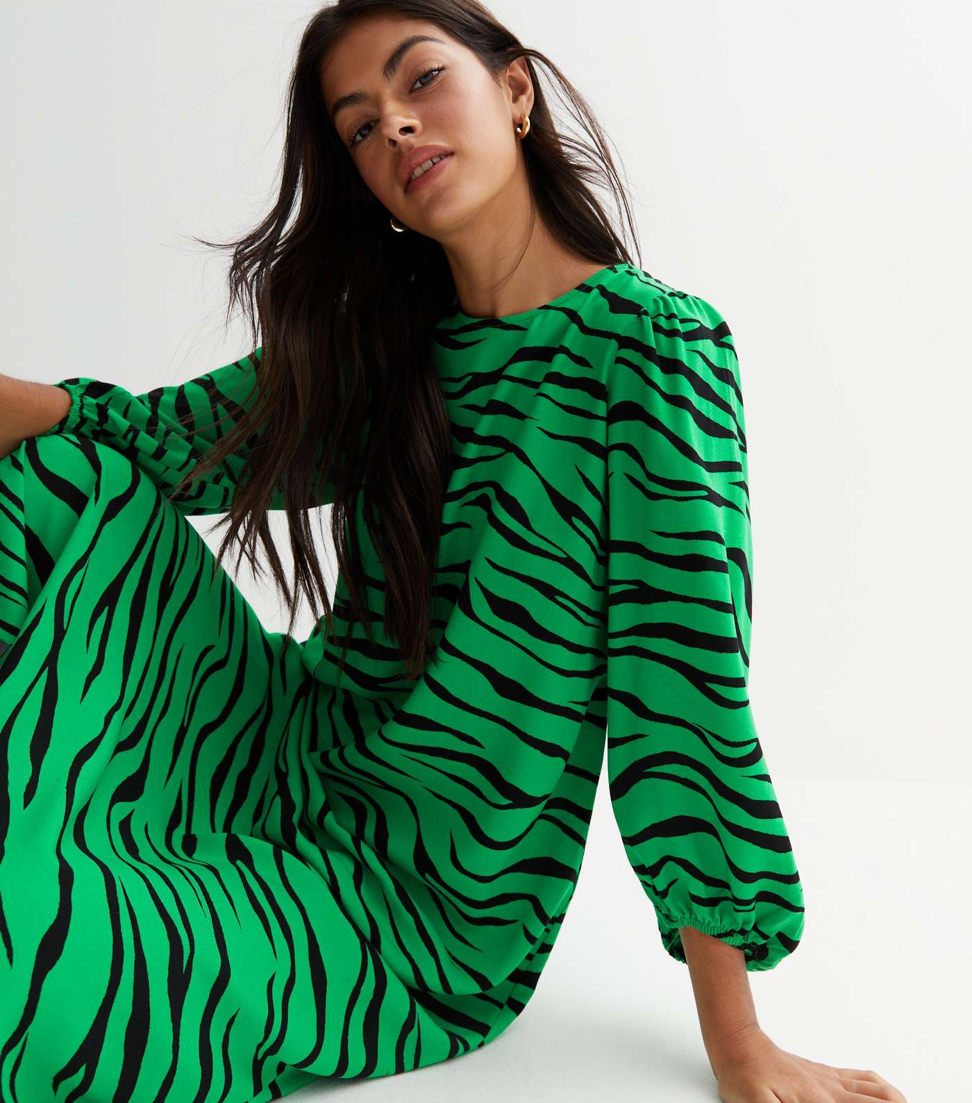 Green Zebra Print Puff Sleeve Midi Dress Image 3
