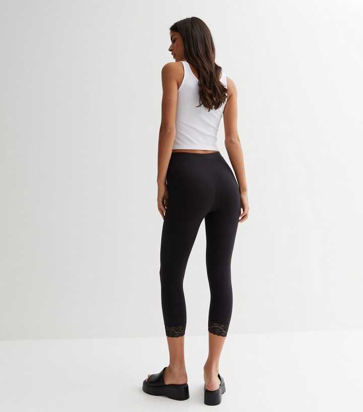 https://media3.newlookassets.com/i/newlook/856416701M3/womens/clothing/leggings/black-lace-trim-crop-leggings.jpg?strip=true&qlt=50&w=720