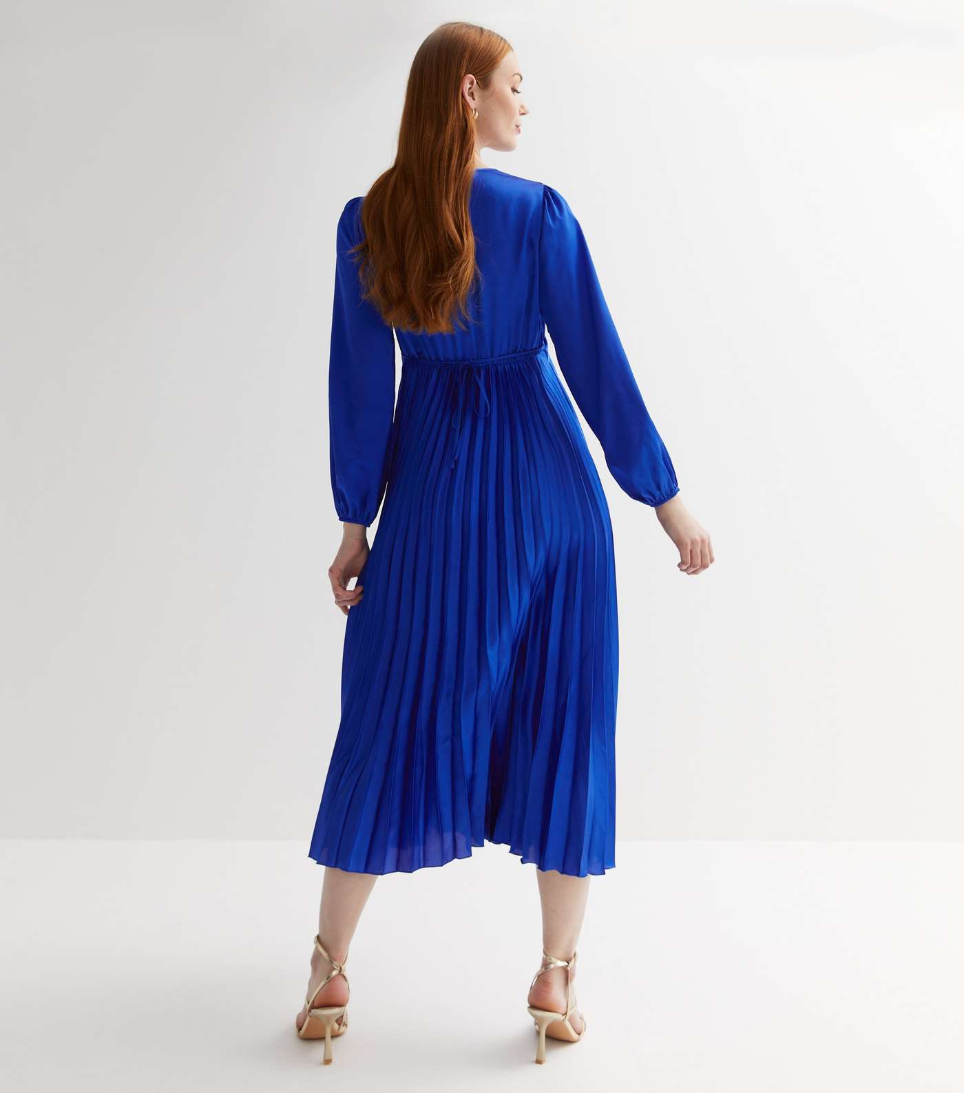 Maternity Blue Satin Twist Front Pleated Midi Dress Image 4