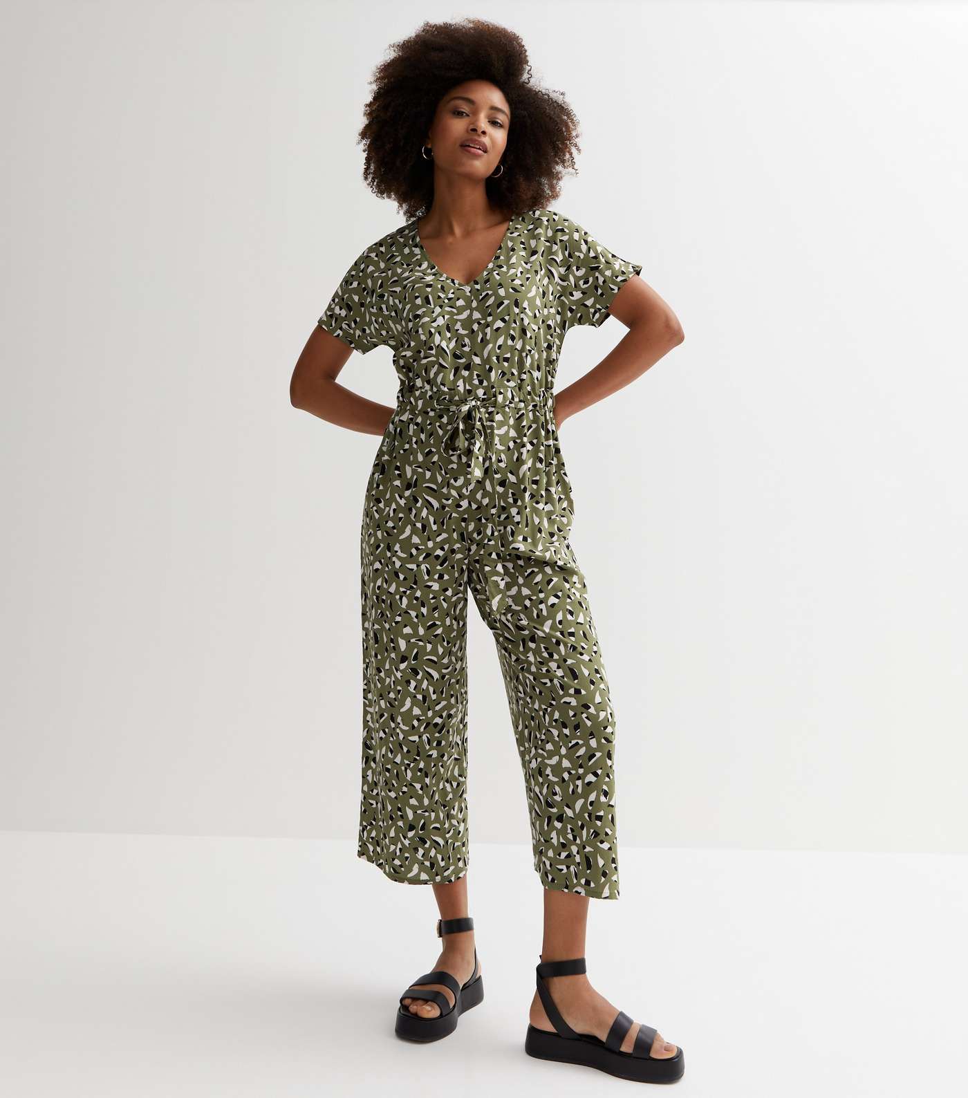 Green Abstract V Neck Short Sleeve Jumpsuit Image 2