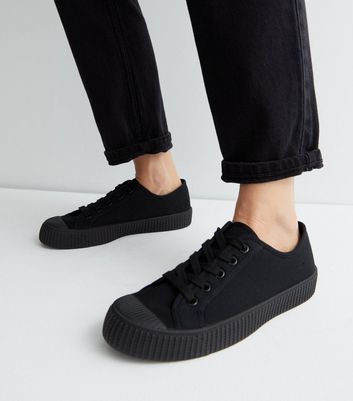 Wide Fit Black Canvas Lace Up Trainers New Look