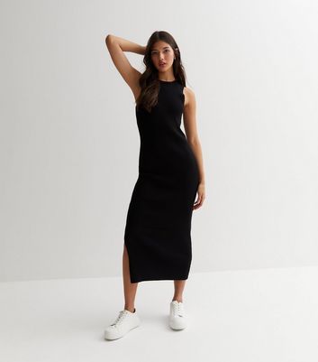 Black fitted sleeveless store dress