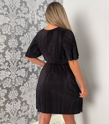 AX Paris Black Plisse Short Sleeve Belted Mini Wrap Dress New Look