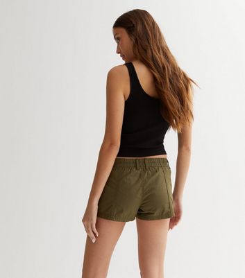 Petite sales khaki shorts