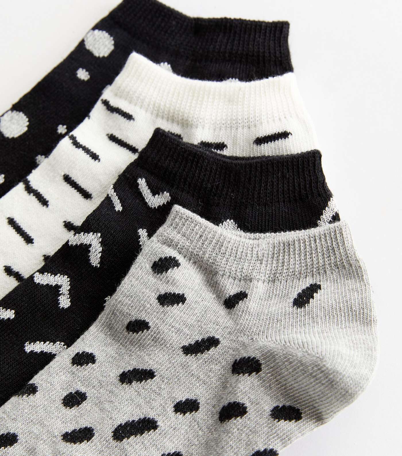4 Pack Black Grey and White Abstract Trainer Socks Image 2