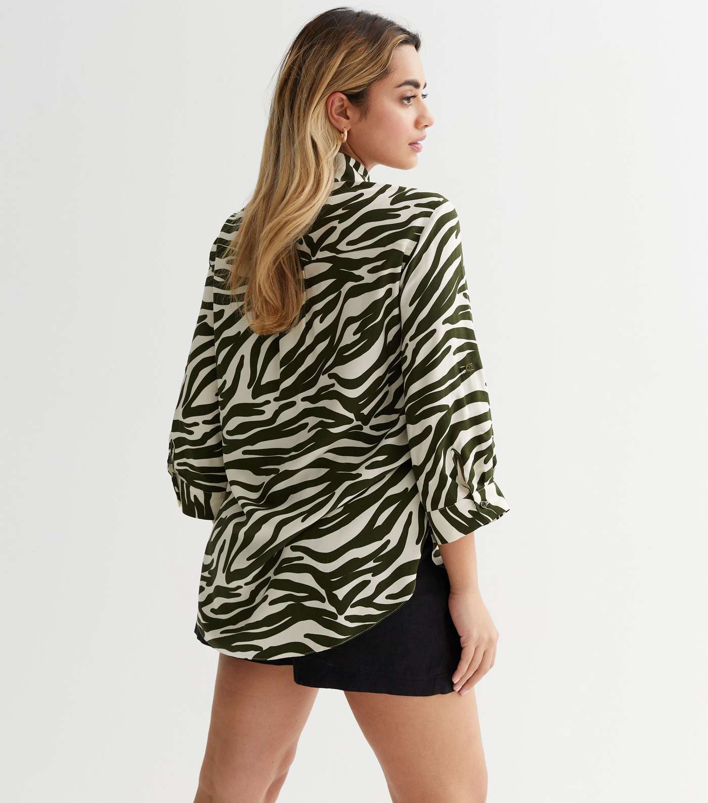 Petite Green Zebra Print 3/4 Sleeve Shirt Image 4