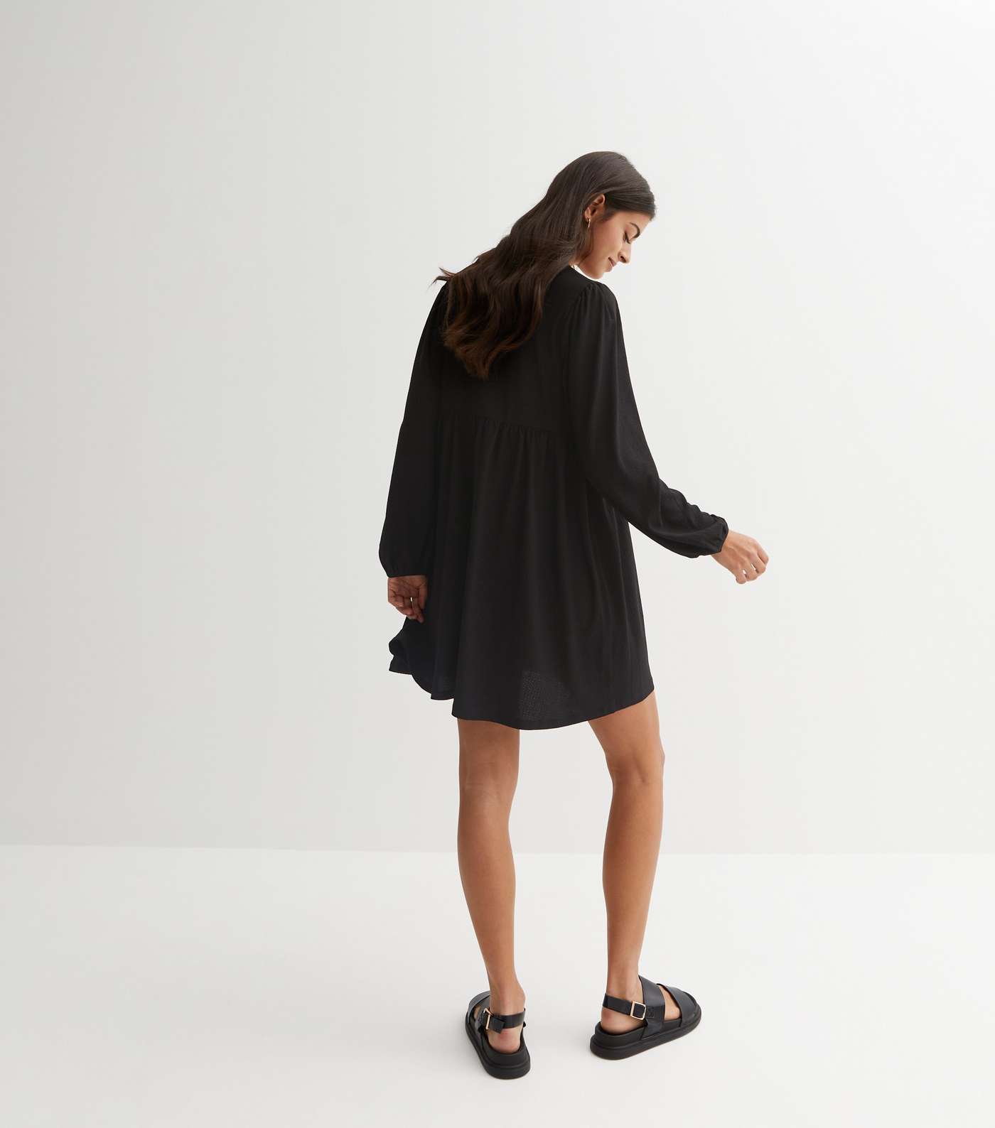 Black Crinkle Jersey V Neck Long Sleeve Mini Dress Image 4