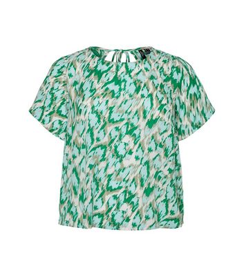 Vero Moda Curves Green Abstract Short Sleeve Top | New Look