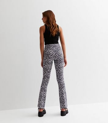 Flared legging outlet print