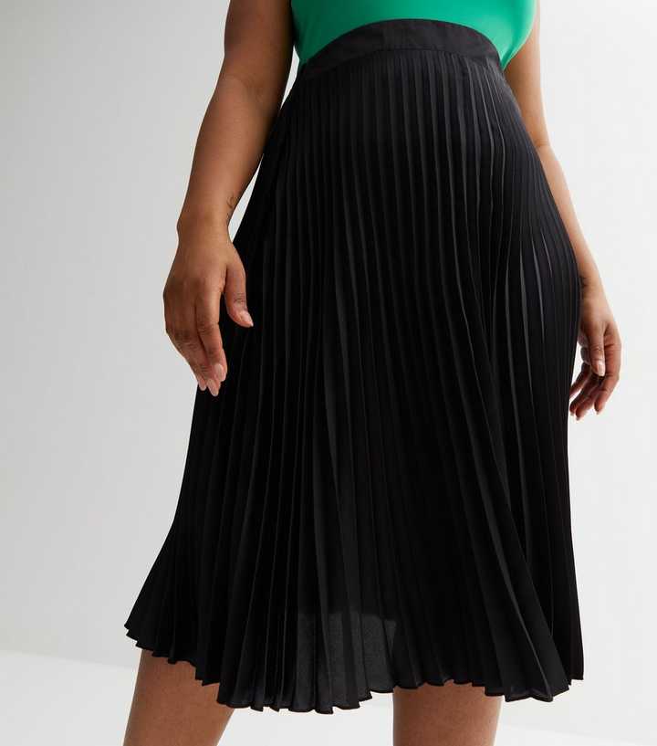 Pleated Midi Skirt - Black - Ladies