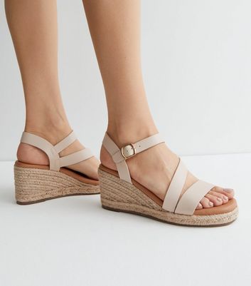 Off shop white wedges