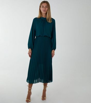 High neck 2025 pleated midi dress