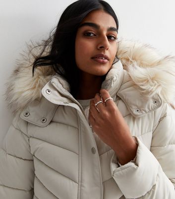 Amazon.com: WenVen Women's Winter Thicken Puffer Coat Warm Jacket with Fur  Hood (Beige, S) : Clothing, Shoes & Jewelry