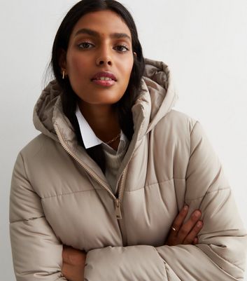 Beige puffer sale coat womens