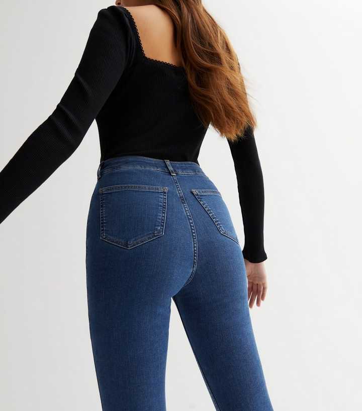 https://media3.newlookassets.com/i/newlook/860371240M2/womens/clothing/jeans/blue-high-waist-disco-super-skinny-jeans.jpg?strip=true&qlt=50&w=720