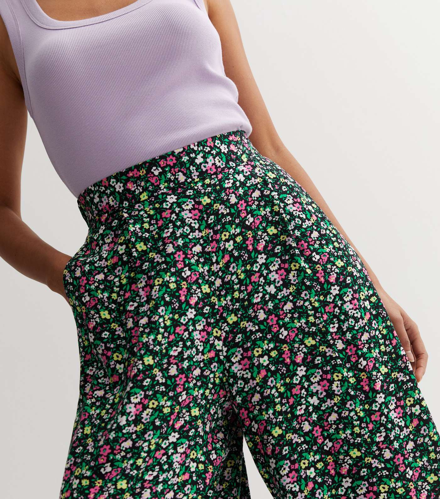 Black Ditsy Floral Wide Leg Crop Trousers Image 3
