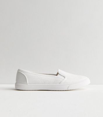 Slip on sneakers deals white womens