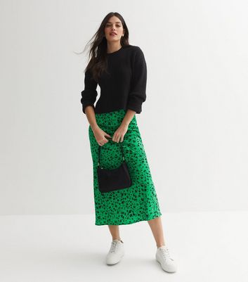 New look ditsy floral midi skirt 2025 in green pattern