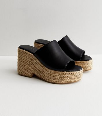 Black slide hot sale on wedges