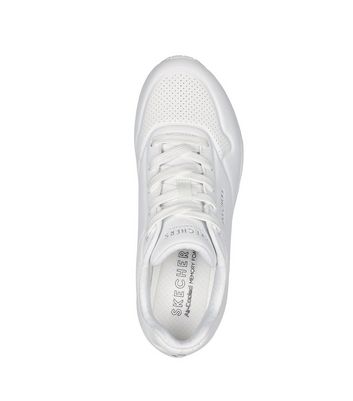 White clearance sketcher trainers