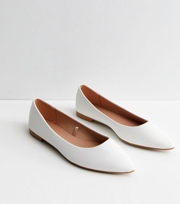 White sale flat pumps