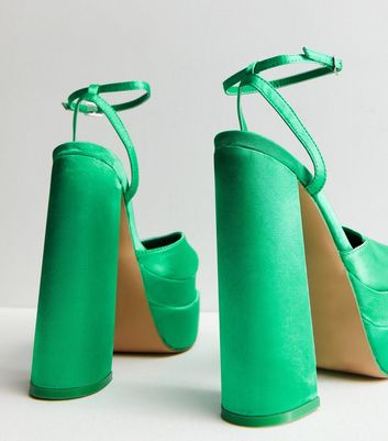 Zara - Wooden Chunky Heel Platform sandals 39 / 8 | Platform sandals heels,  Chunky heel platform sandals, Chunky high heels