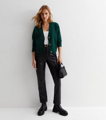 Dark green best sale cardigan outfit