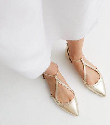 Gold Pointed Ballerina Pumps New Look