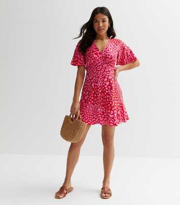 Petite Pink Leopard Print Flutter Sleeve Mini Dress